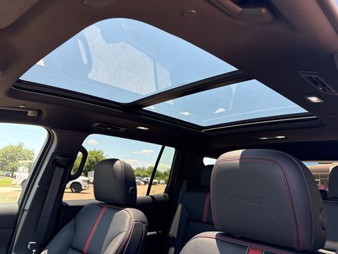 New 2026 Chevrolet Traverse RS AWD/4WD image 10