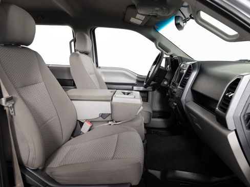 Used 2017 Ford F150 XLT w/ Equipment Group 301A Mid AWD/4WD image 25