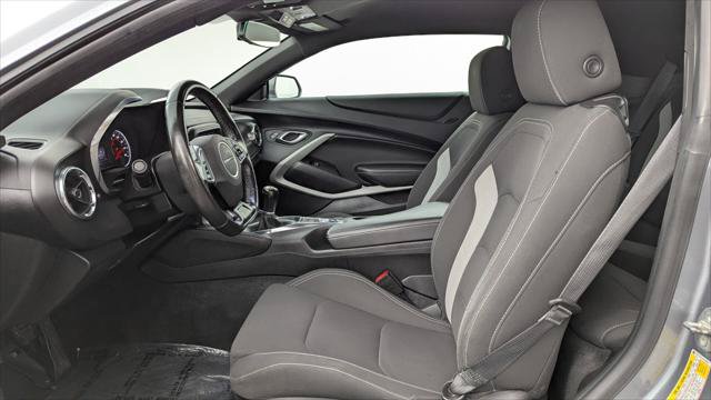 Used 2019 Chevrolet Camaro LT RWD image 14