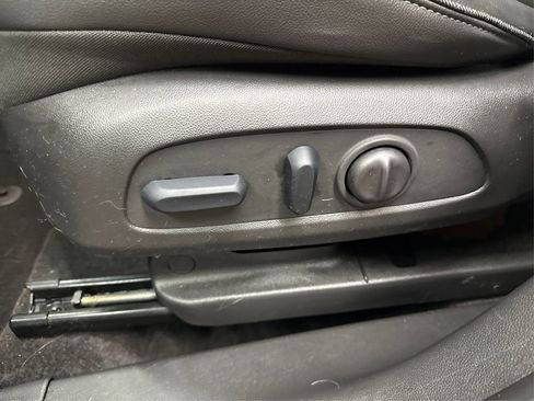 Used 2023 Buick Encore GX Preferred w/ Cold Weather Comfort Package image 37