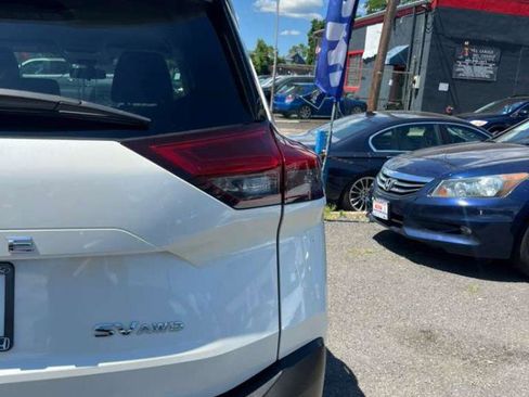 Used 2021 Nissan Rogue SV AWD/4WD image 10
