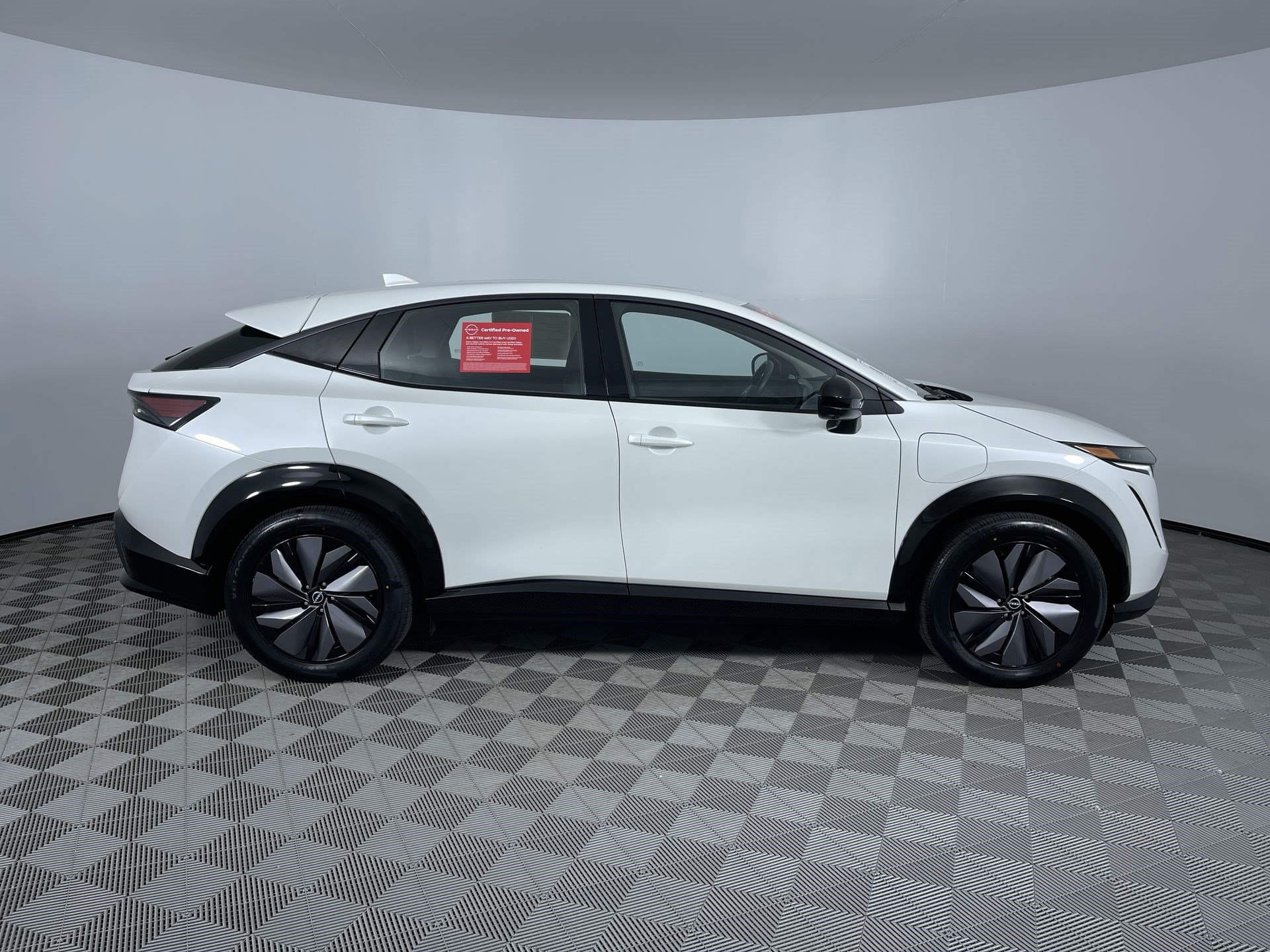 Certified 2024 Nissan Ariya AWD image 10