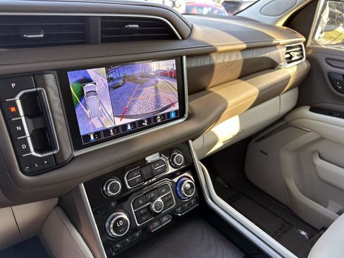Used 2021 GMC Yukon XL Denali image 27