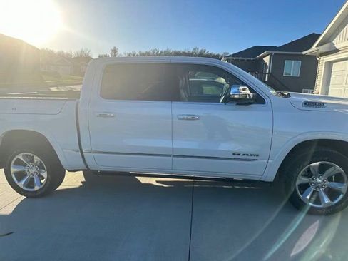 Used 2021 RAM 1500 Limited w/ Body Color Bumper Group AWD/4WD image 4