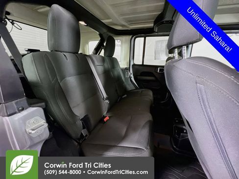 Used 2020 Jeep Wrangler Unlimited Sahara AWD/4WD image 16