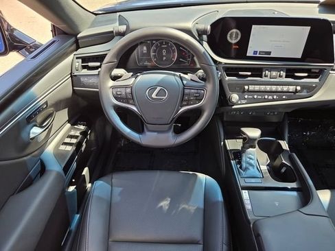 Used 2024 Lexus ES 350 w/ Accessory Package (Z1) FWD image 4