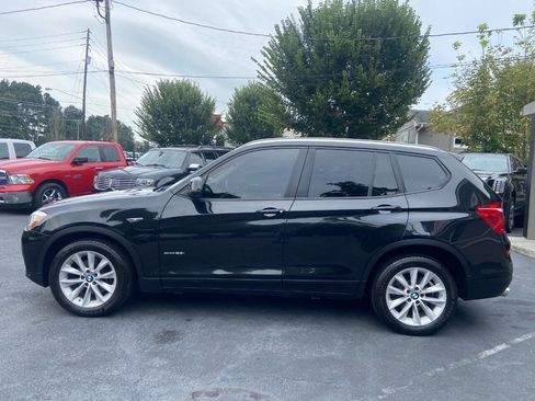 Used 2017 BMW X3 sDrive28i image 9