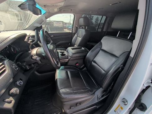 Used 2018 Chevrolet Suburban LT AWD/4WD image 4