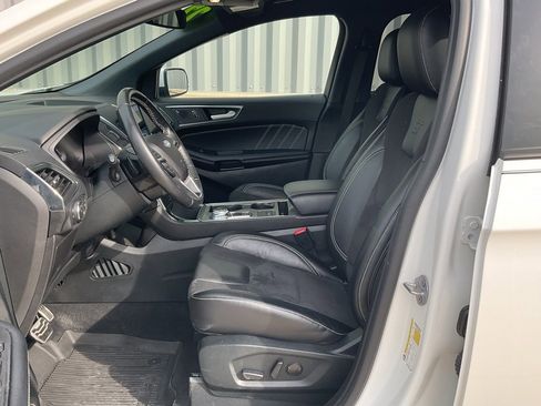 Used 2022 Ford Edge ST image 9