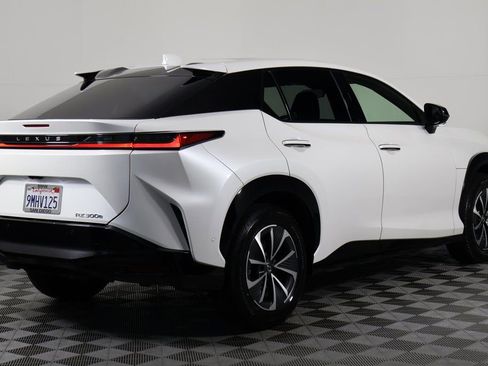 Used 2024 Lexus RZ 300e Premium w/ Technology Package image 4