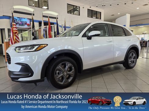 New 2026 Honda HR-V LX image 1