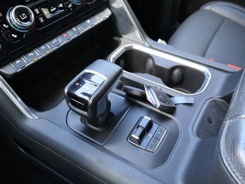 Used 2023 GMC Sierra 1500 Denali RWD image 26