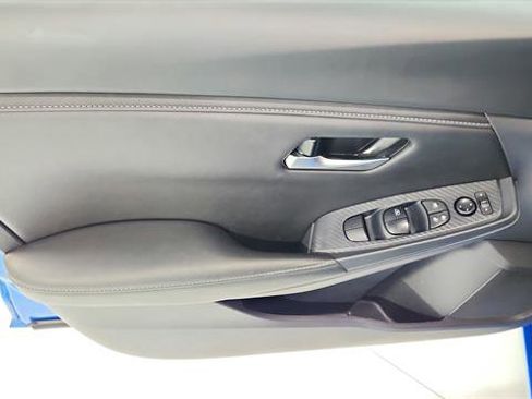 Used 2025 Nissan Sentra SV image 19