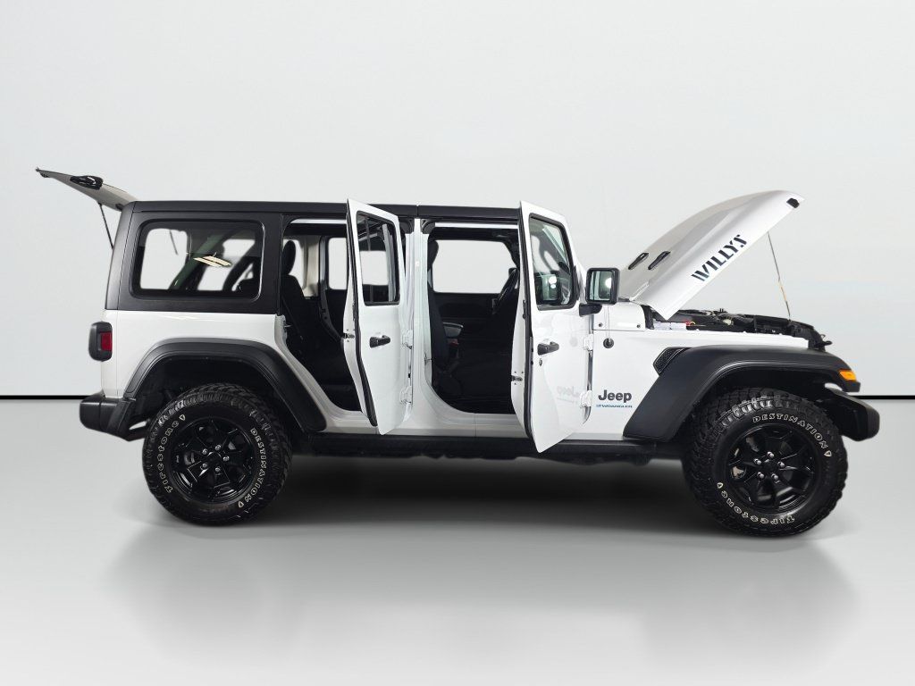 Used 2023 Jeep Wrangler Unlimited w/ Cold Weather Group AWD/4WD image 10