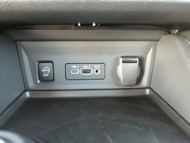 Certified 2025 Nissan Sentra SR w/ SR Premium Package FWD image 33
