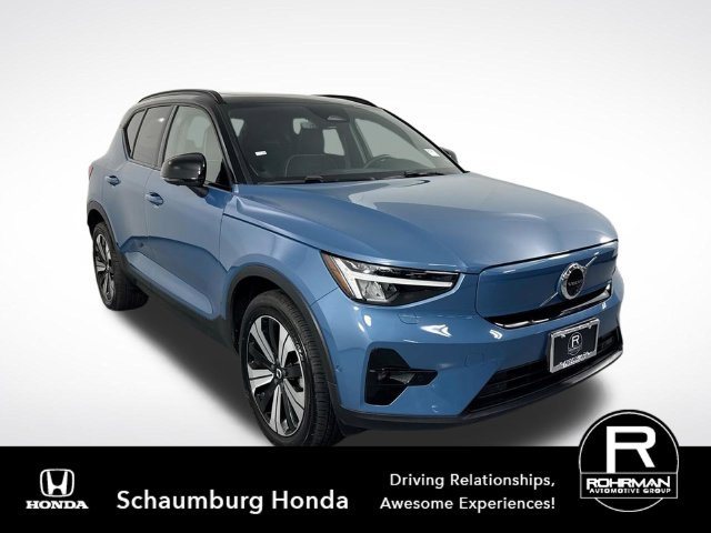 Used 2023 Volvo XC40 Recharge Plus AWD/4WD image 3
