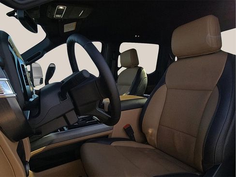 Used 2026 Ford F250 Lariat w/ Chrome Package image 13