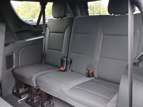 New 2026 Chevrolet Suburban LS w/ LPO, Dark Essentials Package image 18