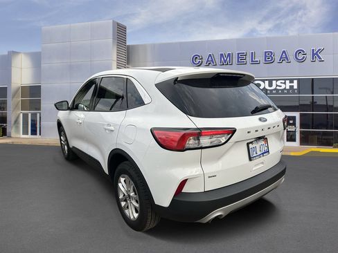 Used 2022 Ford Escape SE w/ Convenience Package AWD/4WD image 6