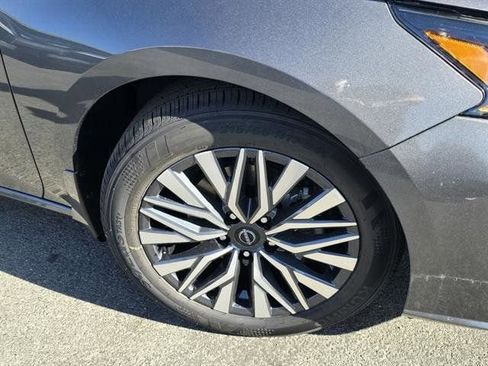 New 2025 Nissan Altima 2.5 SV image 24