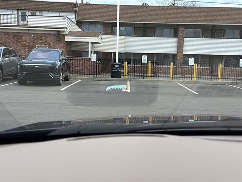 Used 2025 Cadillac XT6 Sport w/ Platinum Package image 51