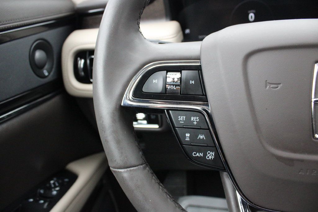 Used 2023 Lincoln Nautilus Reserve w/ Equipment Group 201A AWD/4WD image 13