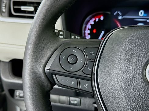 Used 2024 Toyota RAV4 XLE Premium image 16