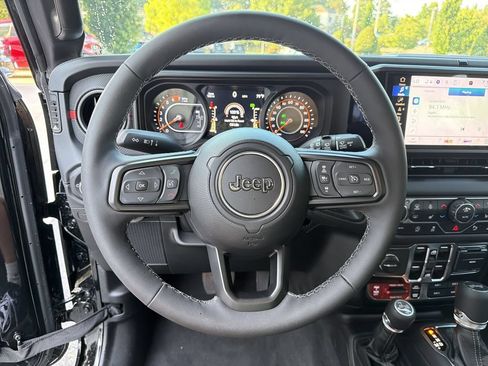 Used 2026 Jeep Wrangler Unlimited Rubicon AWD/4WD image 23