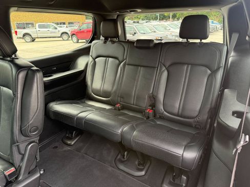 Used 2022 Jeep Wagoneer Series III w/ Convenience Group I AWD/4WD image 14