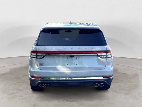 Used 2020 Lincoln Aviator Reserve w/ Equipment Group 202A AWD/4WD image 4