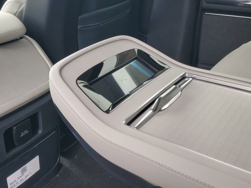 New 2026 Lincoln Navigator Reserve image 29