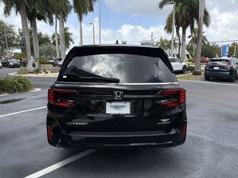 Used 2025 Honda Odyssey Sport-L image 7