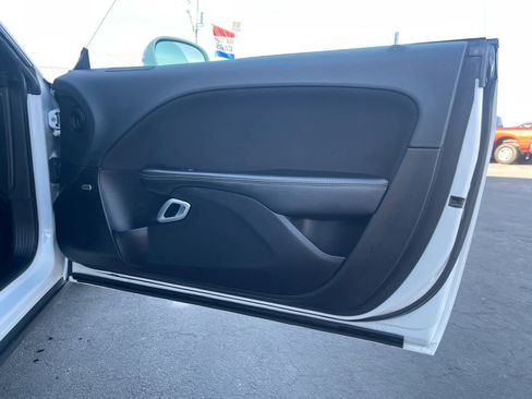 Used 2020 Dodge Challenger R/T w/ Blacktop Package image 9