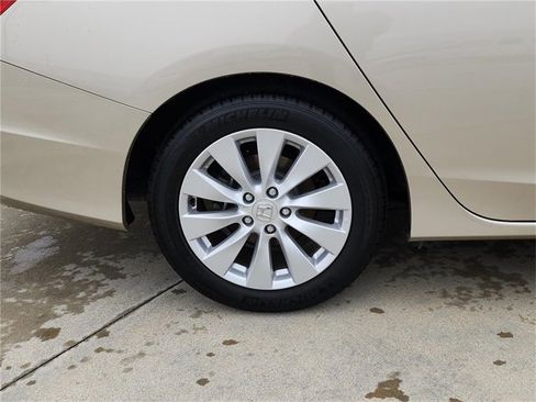 Used 2013 Honda Accord EX-L image 9