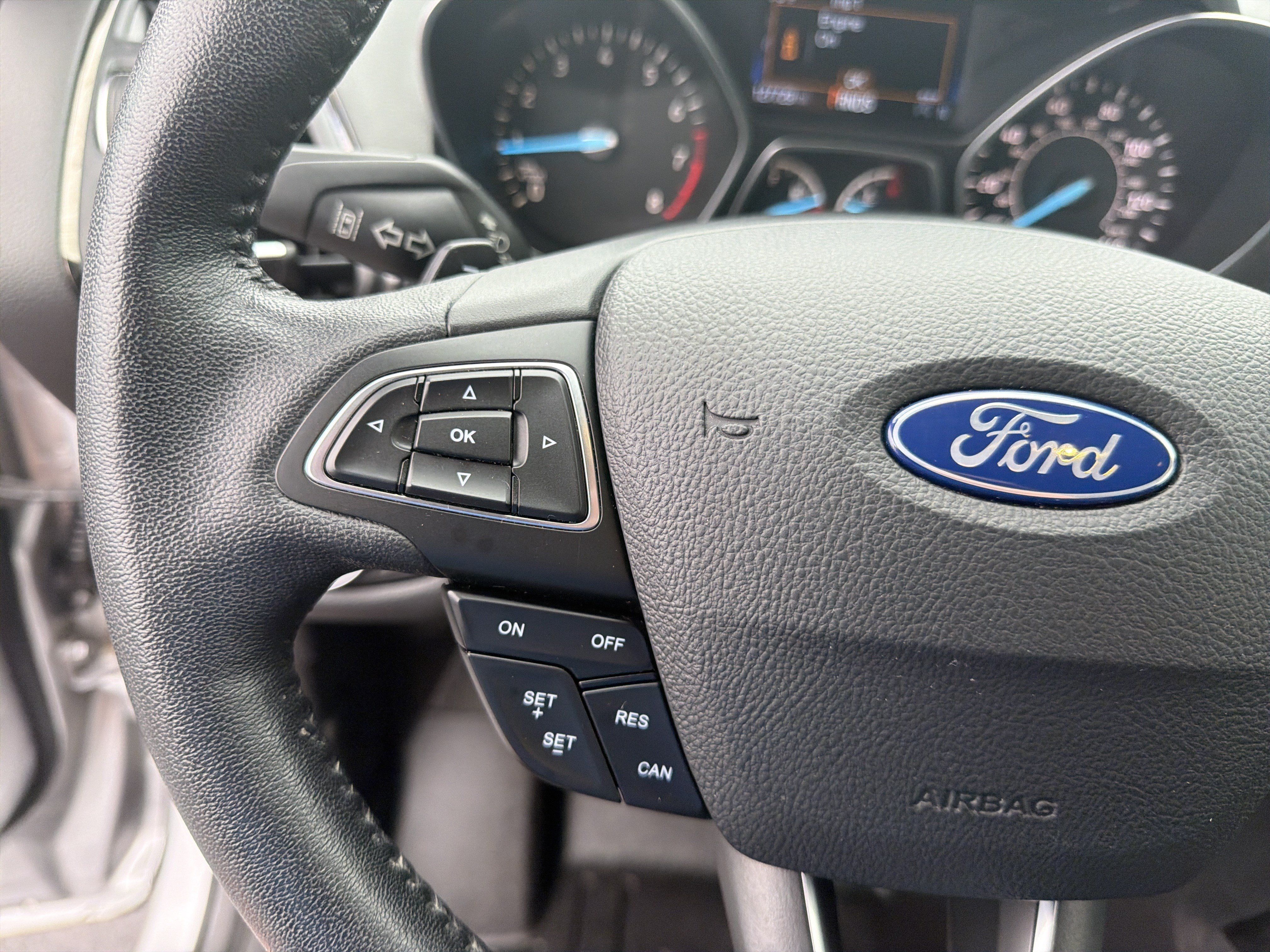 Used 2017 Ford Escape Titanium w/ Canadian Touring Package AWD/4WD image 30