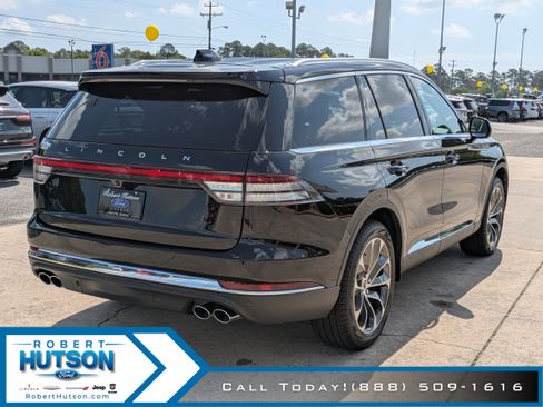 New 2025 Lincoln Aviator Reserve image 6