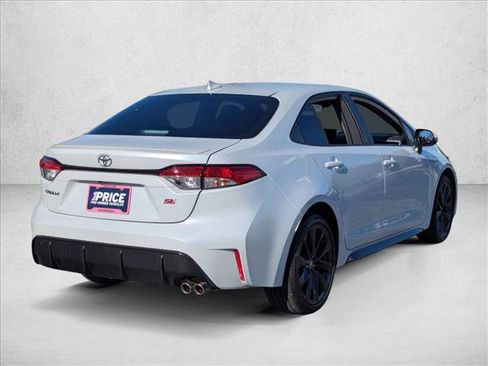 Used 2023 Toyota Corolla SE image 5