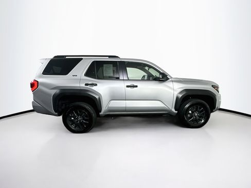 Used 2026 Toyota 4Runner SR5 AWD/4WD image 10