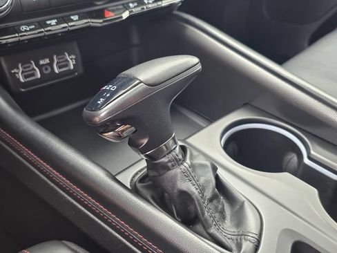 Used 2024 Dodge Durango GT RWD image 31