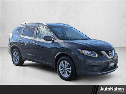 Used 2016 Nissan Rogue SV