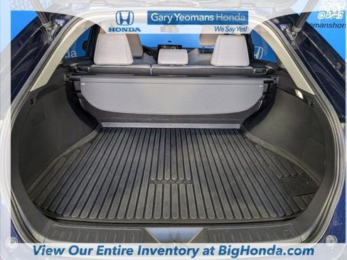 Used 2021 Toyota Venza LE AWD/4WD image 19