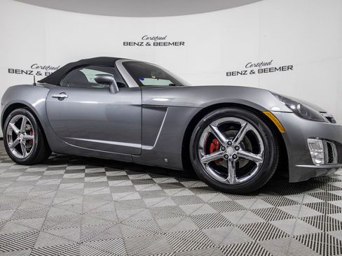 Used 2007 Saturn Sky Red Line image 3