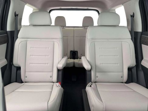 New 2026 Hyundai Santa Fe Calligraphy FWD image 16