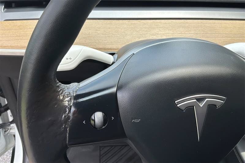 Used 2021 Tesla Model Y 2WD image 34