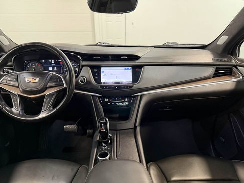 Used 2020 Cadillac XT5 Premium Luxury w/ Platinum Package AWD/4WD image 18
