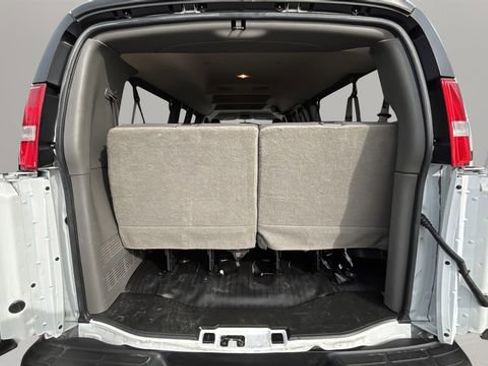 Used 2023 Chevrolet Express 3500 LS image 29