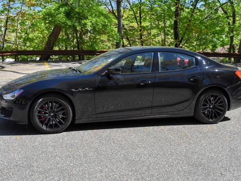 Used 2019 Maserati Ghibli S Q4 AWD/4WD image 4