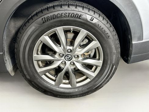 Used 2018 MAZDA CX-9 Touring w/ Touring Premium Package FWD image 11
