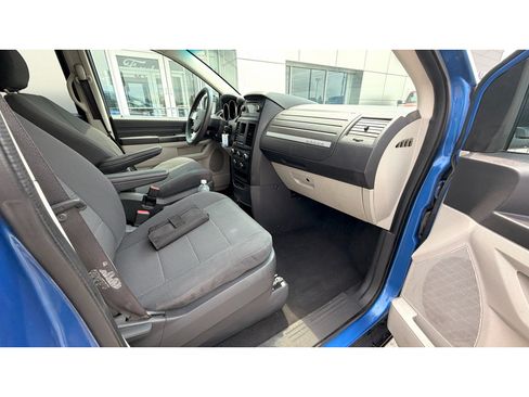 Used 2008 Dodge Grand Caravan SE FWD image 7