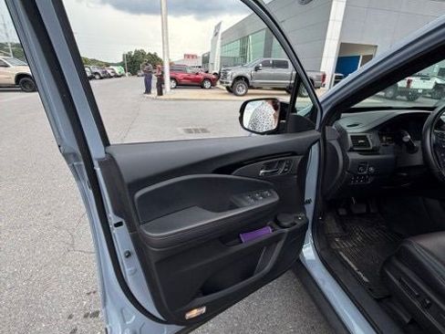 Used 2022 Honda Ridgeline Black Edition image 19